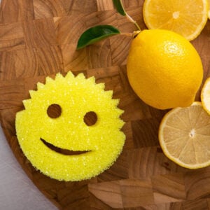 Scrub Daddy Lemon Fresh laying flat